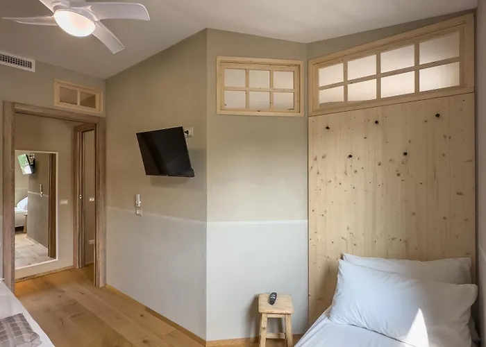 Cortina 10 Vista Apartment